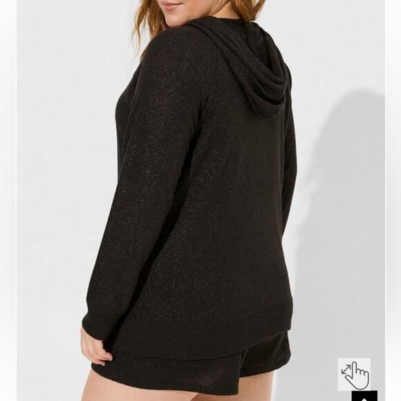 Torrid Super Soft Plush Shimmer Lounge Hoodie One Size Plus Size 1X-6X Black - Picture 3 of 16